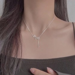 Collier coeur creux en argent regardé 925 avec pendentif pompon en diamant pour femme
